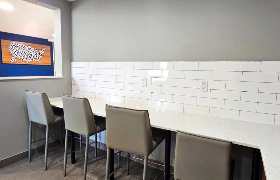 Microtel & By Wyndham - Catoosa Route 66 Tulsa