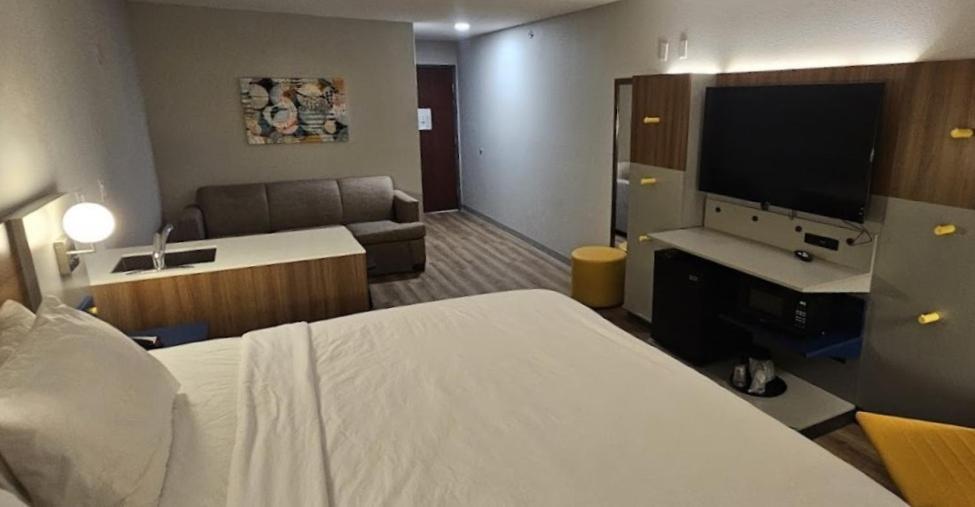 Microtel & By Wyndham - Catoosa Route 66 3*
