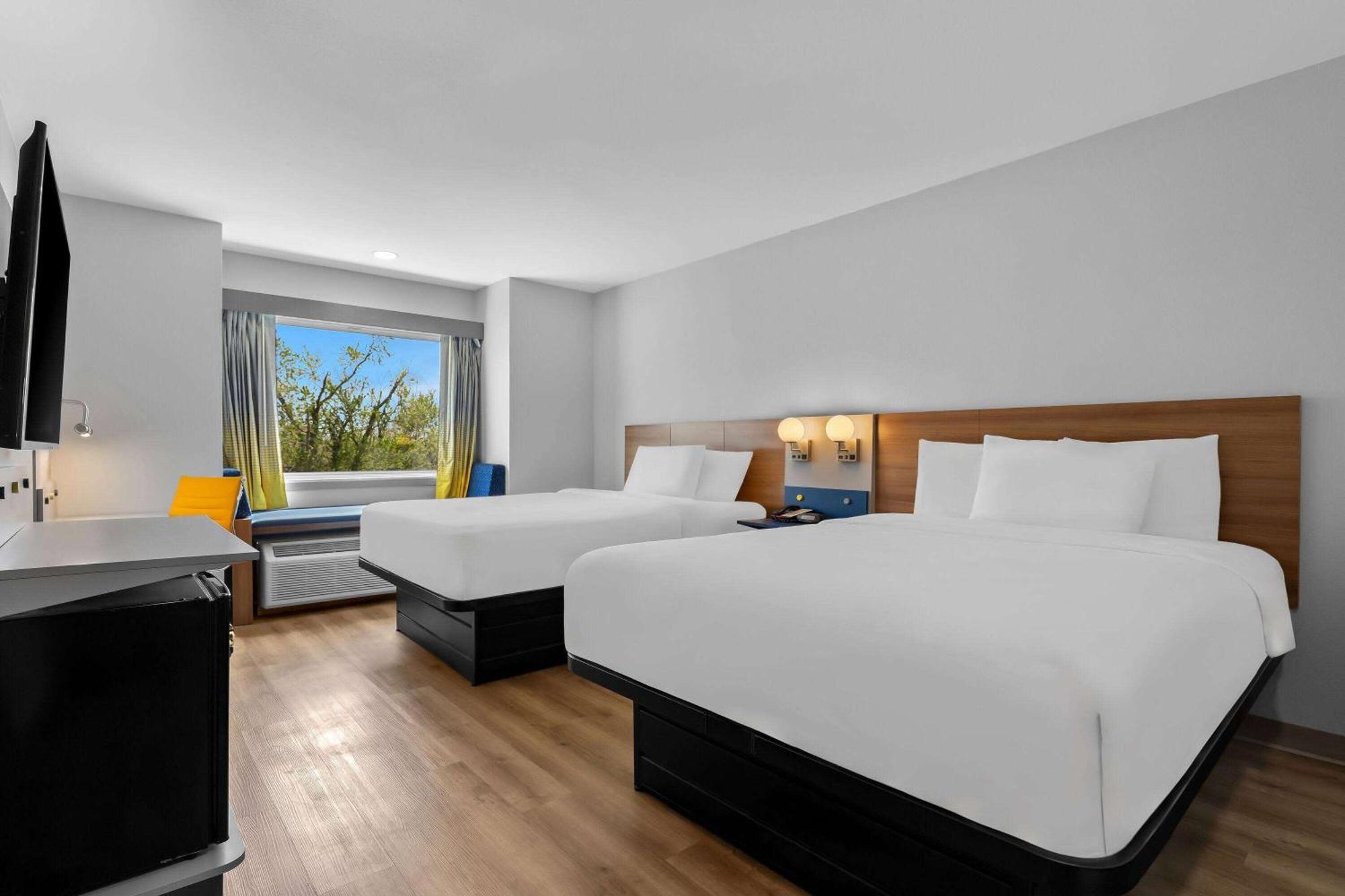 Microtel & By Wyndham - Catoosa Route 66 Motel 3*