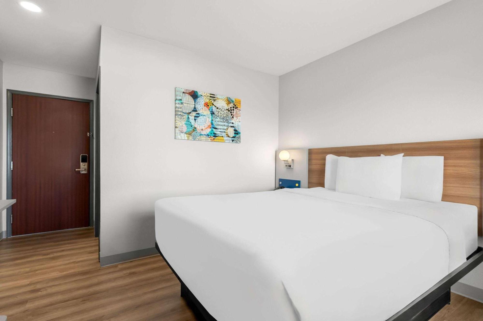 Microtel & By Wyndham - Catoosa Route 66